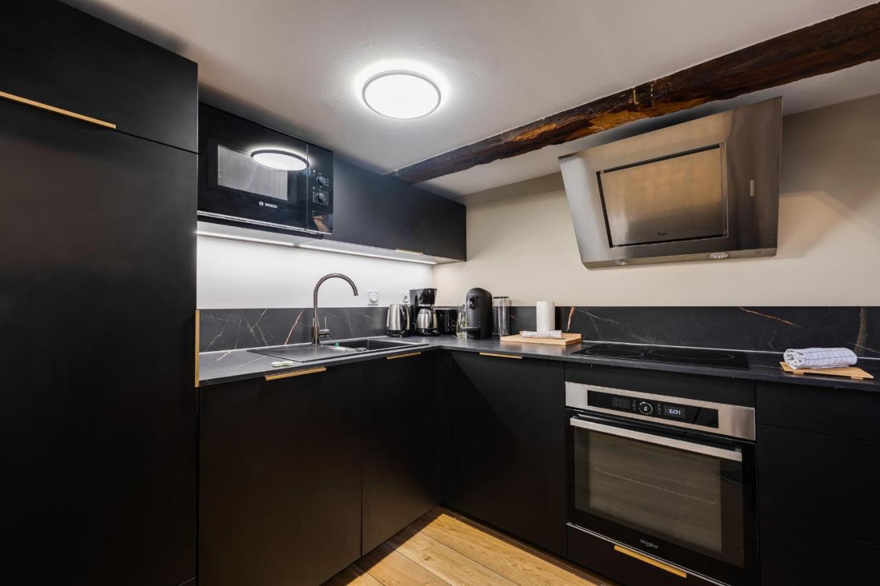 Le Septqatre - Grand Triplex Au Coeur De La Vieille Ville 阿讷西 外观 照片