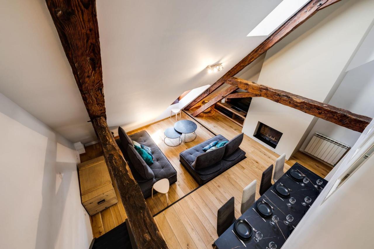 Le Septqatre - Grand Triplex Au Coeur De La Vieille Ville 阿讷西 外观 照片